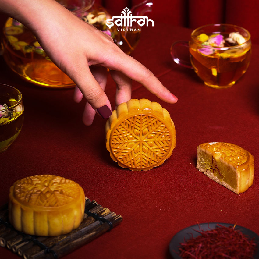Bánh trung thu Saffron nhân thập cẩm 120gr