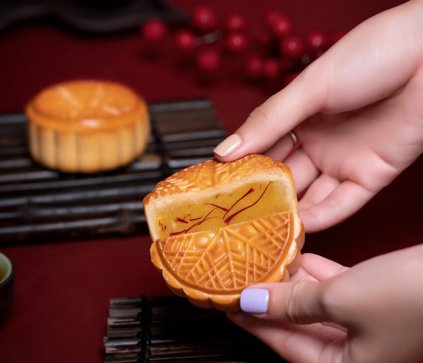 Set RADIN #3 – Hộp 4 bánh trung thu và Nhụy hoa nghệ tây Saffron Jahan